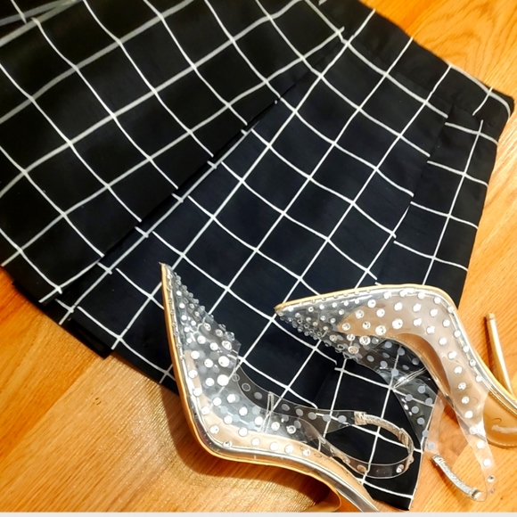 HIGH WAIST, PLEATED MINI SKATER SKIRT - Picture 2 of 11